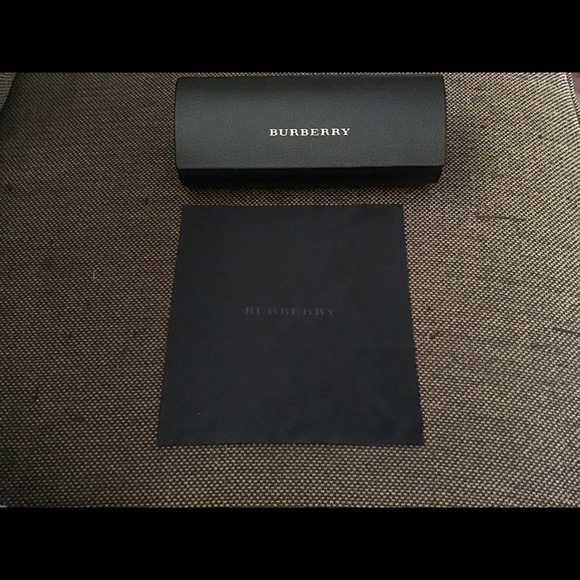 Burberry Accessories - Burberry eyeglass/sunglasses case with cloth